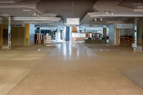 The Economics And Nostalgia Of Dead Malls The New York Times