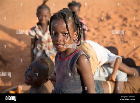 Burkina Faso Girl Hi Res Stock Photography And Images Alamy