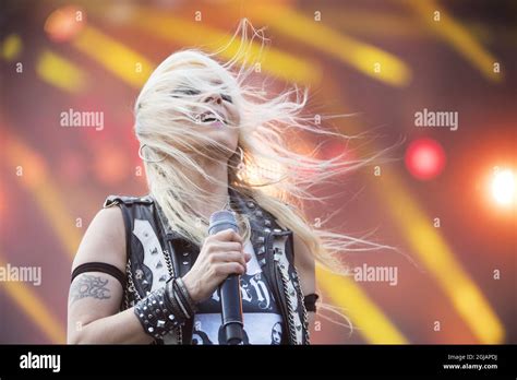 Doro Singer Hi Res Stock Photography And Images Alamy