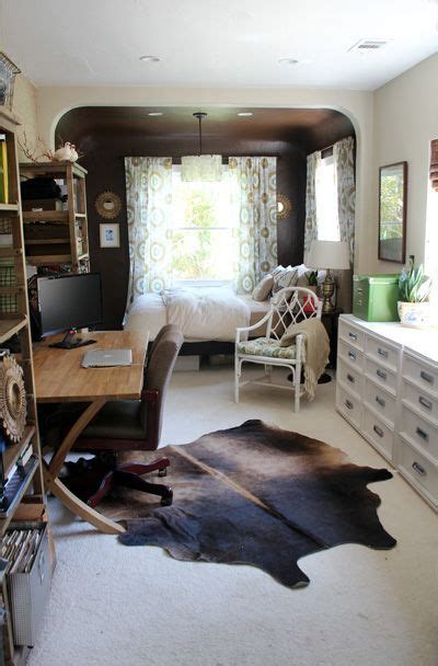 Since this guest room and office combination room is very small, and since we don't have overnight guests regularly, i chose convertible privacy is a must in any office and guest room combination! 55 Ideas Home Office Guest Room Combo Layout Rugs | Guest ...