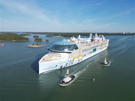 Royal Caribbean takes delivery of Icon of the Seas, world's largest