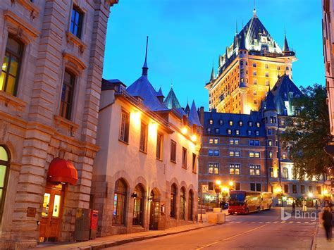 加拿大魁北克市城堡夜景 2017 Bing桌面壁纸预览