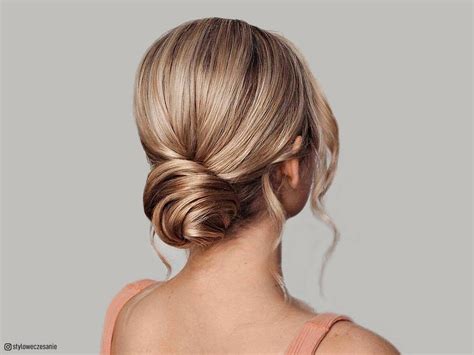 31 Super Easy Updos For Beginners To Try In 2023 Artofit
