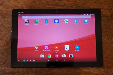 Sony claim the xperia z4 tablet to have the worlds brightest tablet display at the time of release. Sony Xperia Z4 Tablet review: the new netbook? - The Verge