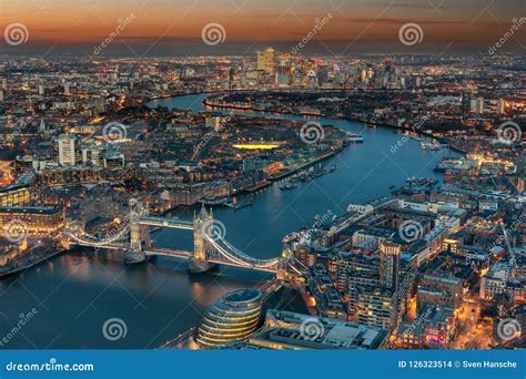 Vista Aerea Di Londra Durante Il Tempo Di Sera Fotografia Stock
