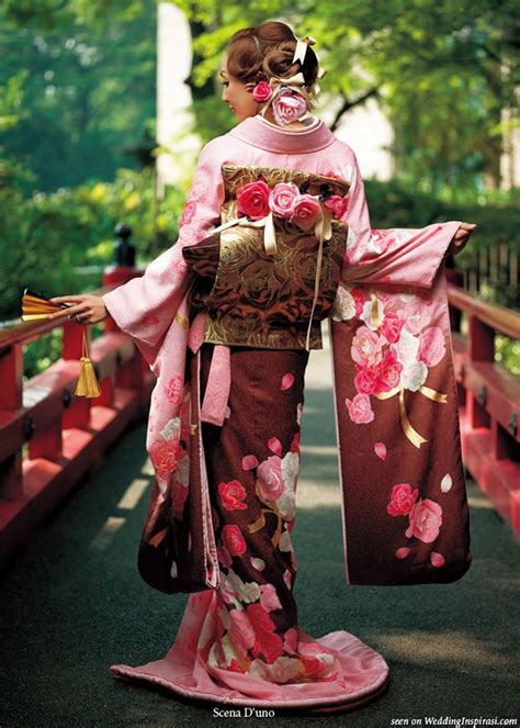 Oriental Kimono Quimono é Uma Vestimenta Tradicional Japonesa A