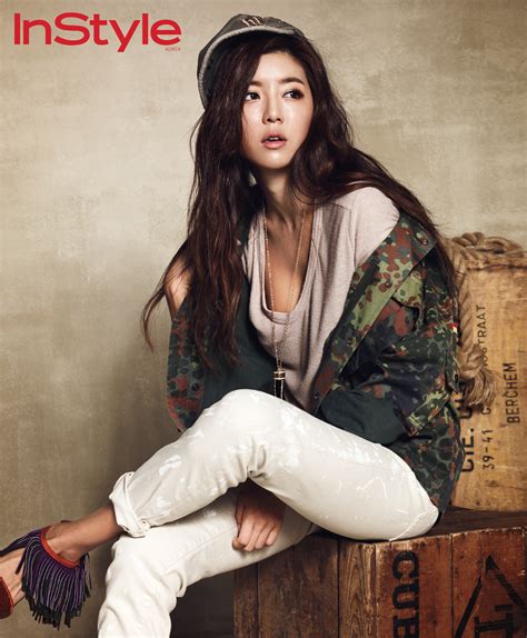 Η Park Han Byul στο InStyle H T και NYLON I say myeolchi k pop in greek