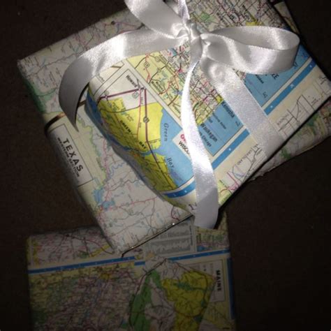 Using Old Maps To Wrap Xmas Ts Saw The Original Idea Here Then