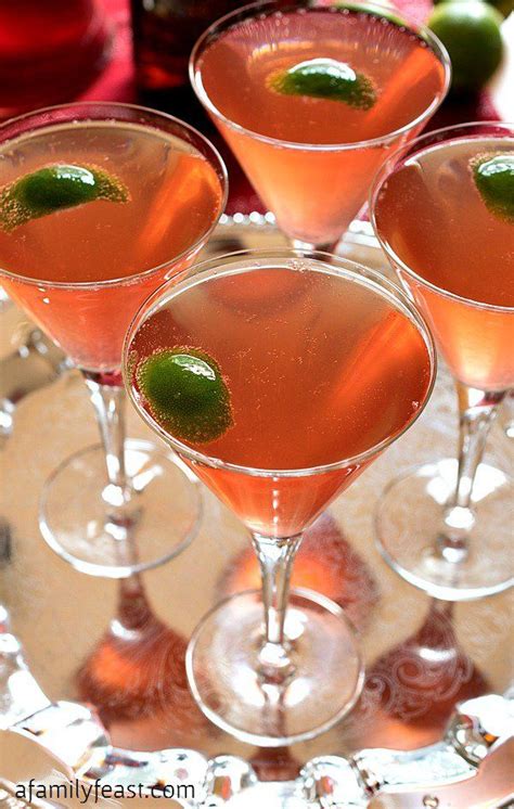 And on christmas eve to go along with a seafood dinner, there's no contest. Champagne Cosmos | Recipe | Christmas drinks, Christmas ...