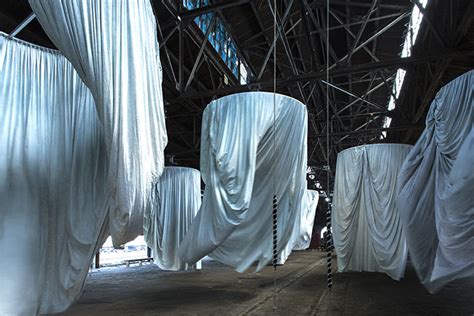 Ann Hamilton Installation Weaves Fabric Into Many Realms Hamptons Art