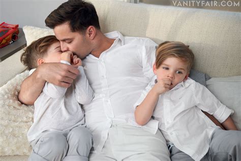 Ricky martin poses with twin sons for father's day! Ricky Martin on Sons Valentino and Matteo, Boyfriend ...