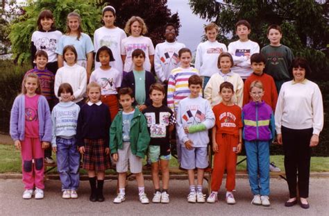 Photo De Classe Cm2 De 1992 Ecole Primaire Copains Davant