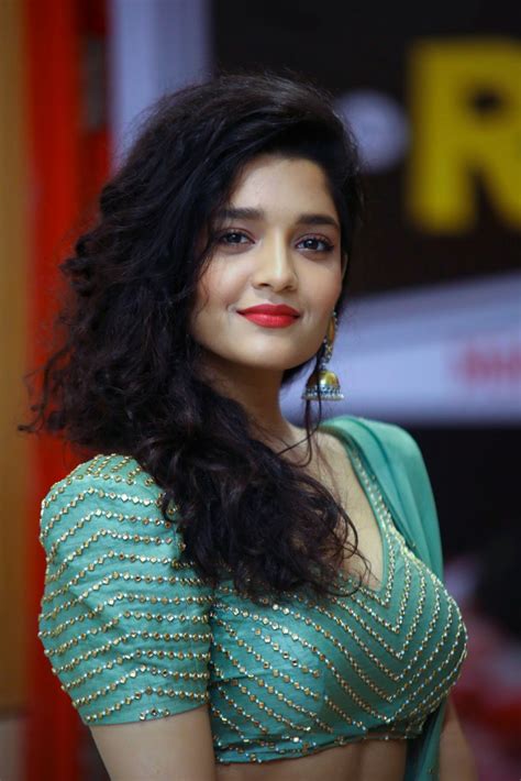 Beauty Galore Hd Ritika Singh Sexy New Look Captures Everybody Look