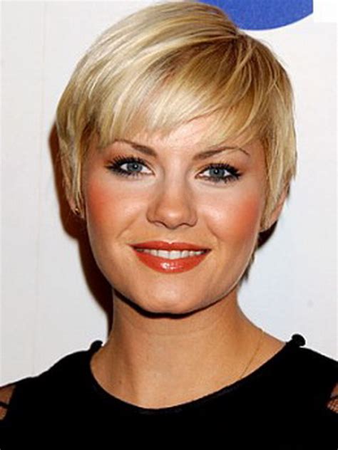 Short Haircuts For Women Over 60 With Round Faces