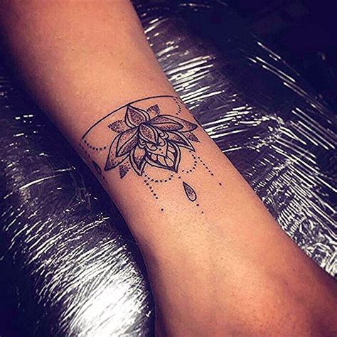 What a nice tattoo idea, i love it / c'est une belle idée de tatouage