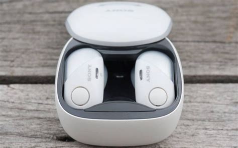 Top 10 Wireless Noise Cancelling Earbuds In 2022 Bass Head Speakers