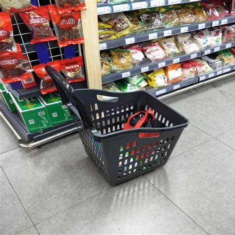 Wholesales 70l Supermarket Pull Plastic Rolling Fashionable Shopping