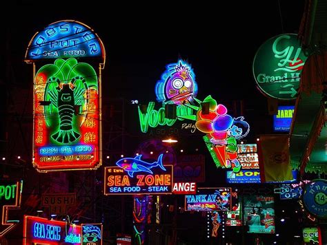 How Do Neon Lights Work What Makes Neon Signs Glow Led Light Guides