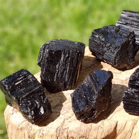 Cristal Pedra Bruta Turmalina Negra Combate Energias Negativas