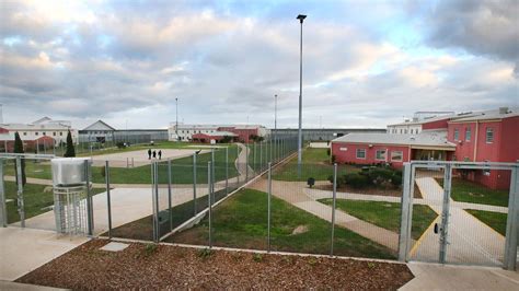 Aboriginal Port Phillip Prison Inmate Dies In Melbourne Jail Herald Sun