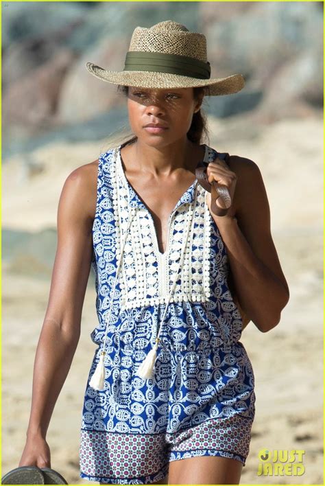 Naomie Harris Is A Gorgeous Beach Babe In Barbados Photo Naomie Harris Pictures