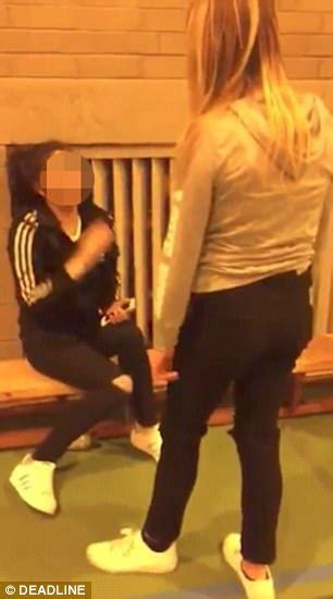 Aberdeenshire Bully Batters Victim While Friends Film Daily Mail Online