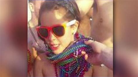 Florida Police Believe Spring Break Visitor May Be In Danger Naked Chick With A Bunch Of Men