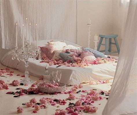 How To Decorate A Bedroom For Romantic First Wedding Night In Pakistan