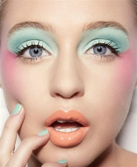 Pin By מאיה אליאסיאן On איפור בהשראה Eye Makeup Artistry Makeup