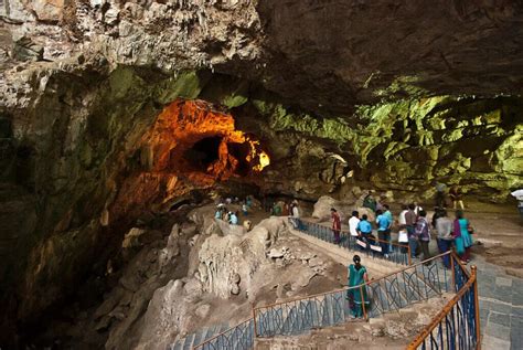 Borra Caves Near Vishakhapatnam One Of The Largest In India
