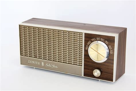 Vintage Zenith Solid State Radio Etsy