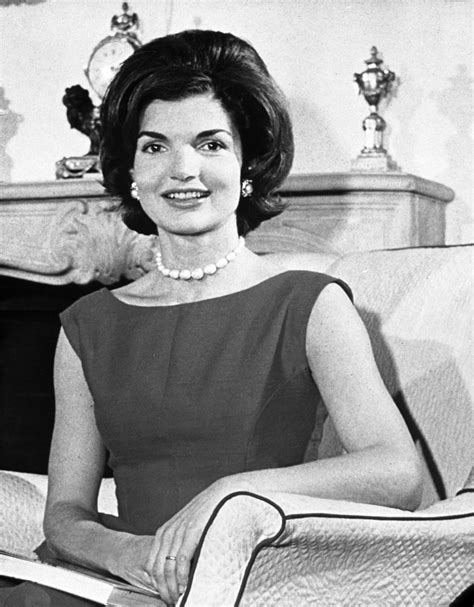 Decoding Jackie Os Signature Style Ways Jacqueline Kennedy Onassis Influenced Fashion In The