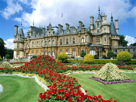 Much of it consists of rolling hillsides, with the highest elevations found in the … Waddesdon Manor England Wallpapers | HD Wallpapers | ID #6095