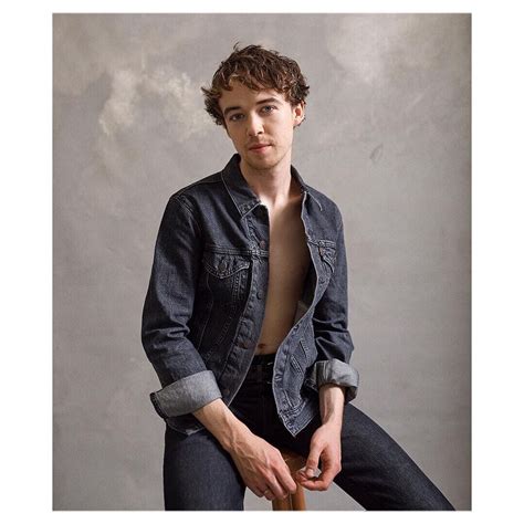 Ihr cover ziert die neueste ausgabe des magazins harper's bazaar. Épinglé par 🦄Андреева sur ️Alex Lawther en 2020 | Actrice