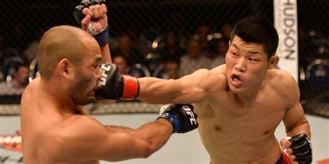 UFC新加坡赛李景亮判定击败卡马乔 创纪录 连胜 手机新浪网