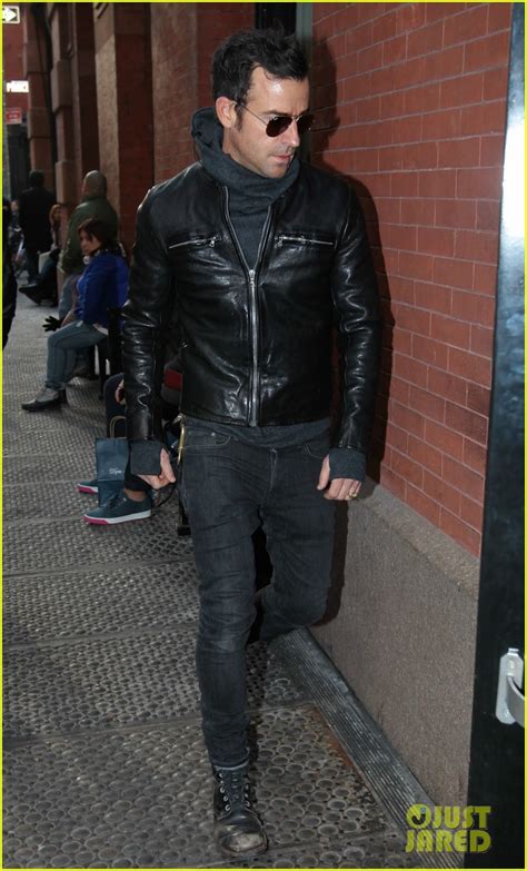 Full Sized Photo Of Justin Theroux Continues To Rock His Sexy Biker