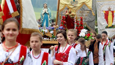 Litany of the sacred heart of jesus and an act of consecration; One Million Polish Catholics Set to Gather on their Border ...
