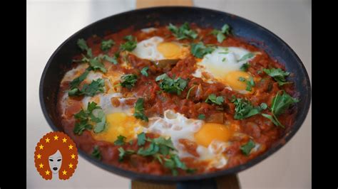 Make Shakshuka Tomato Sauce With Eggs Tunisian Recipe Youtube