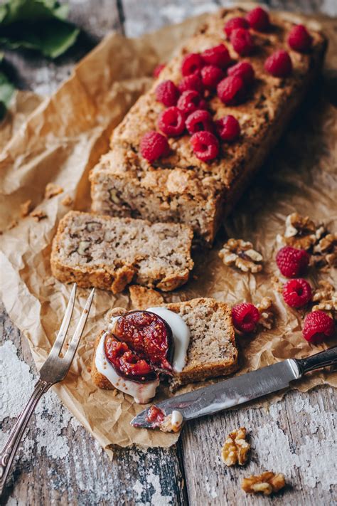 Sonnenblumenkerne können auch zur sprossenanzucht verwendet werden: Walnusskuchen mit Sonnenblumenkerne - Klara`s Life