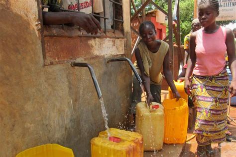 Central African Republic Drinking Water For Over 700000 People Icrc