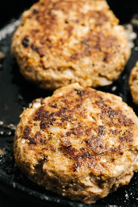 Easy Turkey Burgers That Are Juicy And Packed With Flavor Recipe In