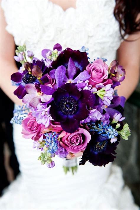 Embrace these bold colors by adding them to your fall bridal bouquet to make a statement. Gorgeous Purple Flower Bouquet Pictures, Photos, and ...