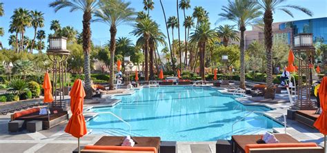 The 11 Best Hotel Pools In Las Vegas In 2023