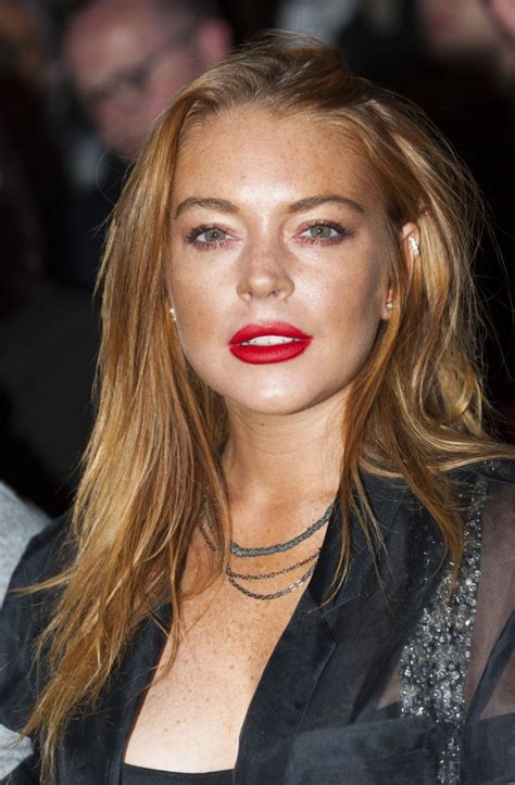 Lindsay Lohan Nipple Slip Photos Thefappening