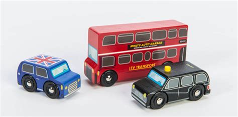 Le Toy Van London Wooden Vehicles Set Of 3