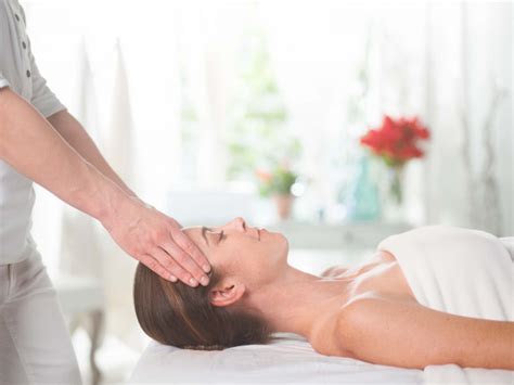 3 Powerful Ways Cbd Massages Can Help Improve Your Health Boston Magazine