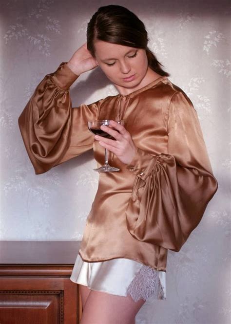 pin by satinhouse extern on extern 01 blouses shiny blouse silk blouse outfit silk satin