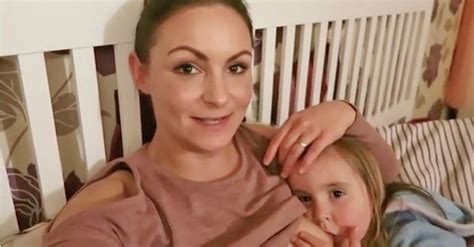 Mom Fires Back At Critism For Having Year Old Daughter Breastfeeding