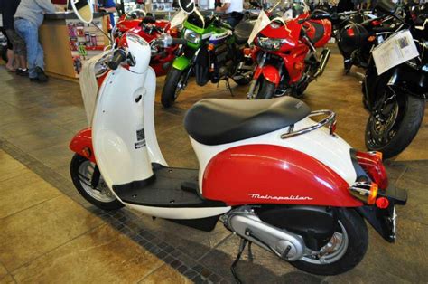 We offer plenty of discounts, and rates start at just $75/year. 2006 Honda Metropolitan (CHF50) Scooter for sale on 2040motos