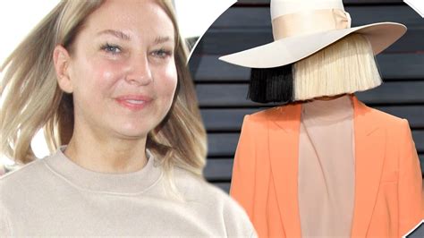 Sia Reveals The Face Under The Mask As She Ditches Wig And Disguise At
